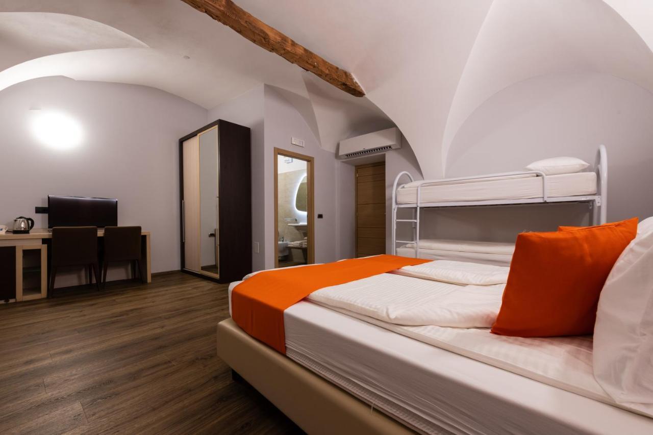 Albergo Casavecchia Tiarno di Sopra Εξωτερικό φωτογραφία