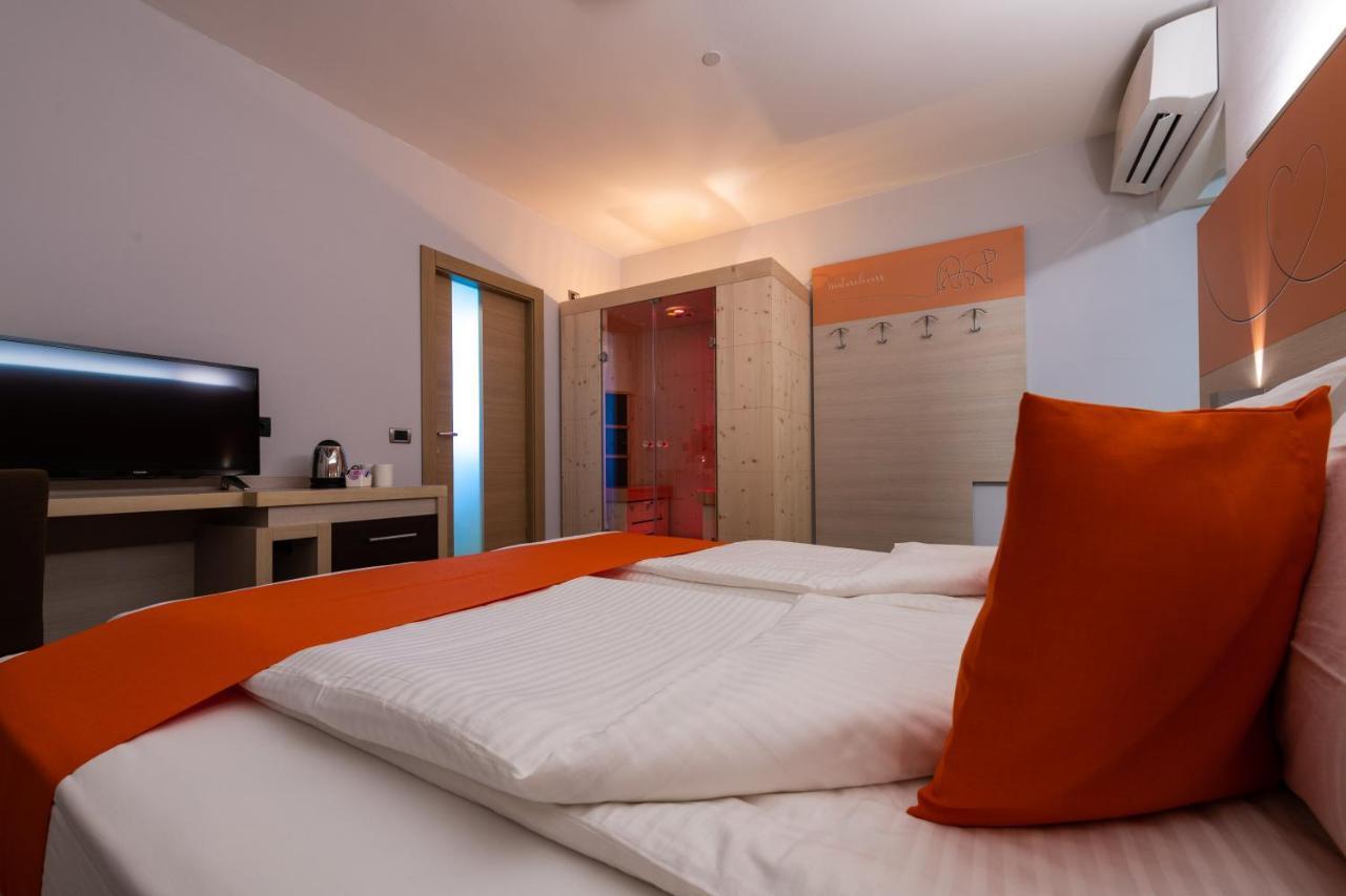 Albergo Casavecchia Tiarno di Sopra Εξωτερικό φωτογραφία