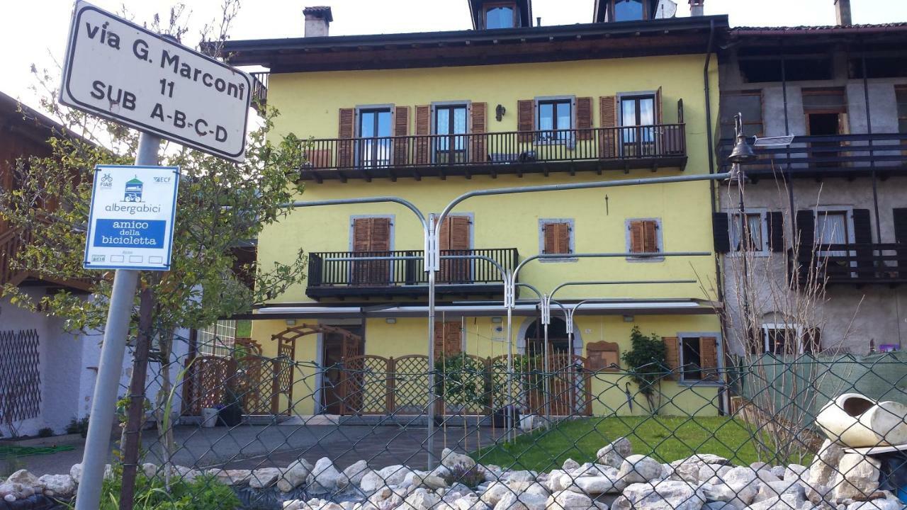 Albergo Casavecchia Tiarno di Sopra Εξωτερικό φωτογραφία