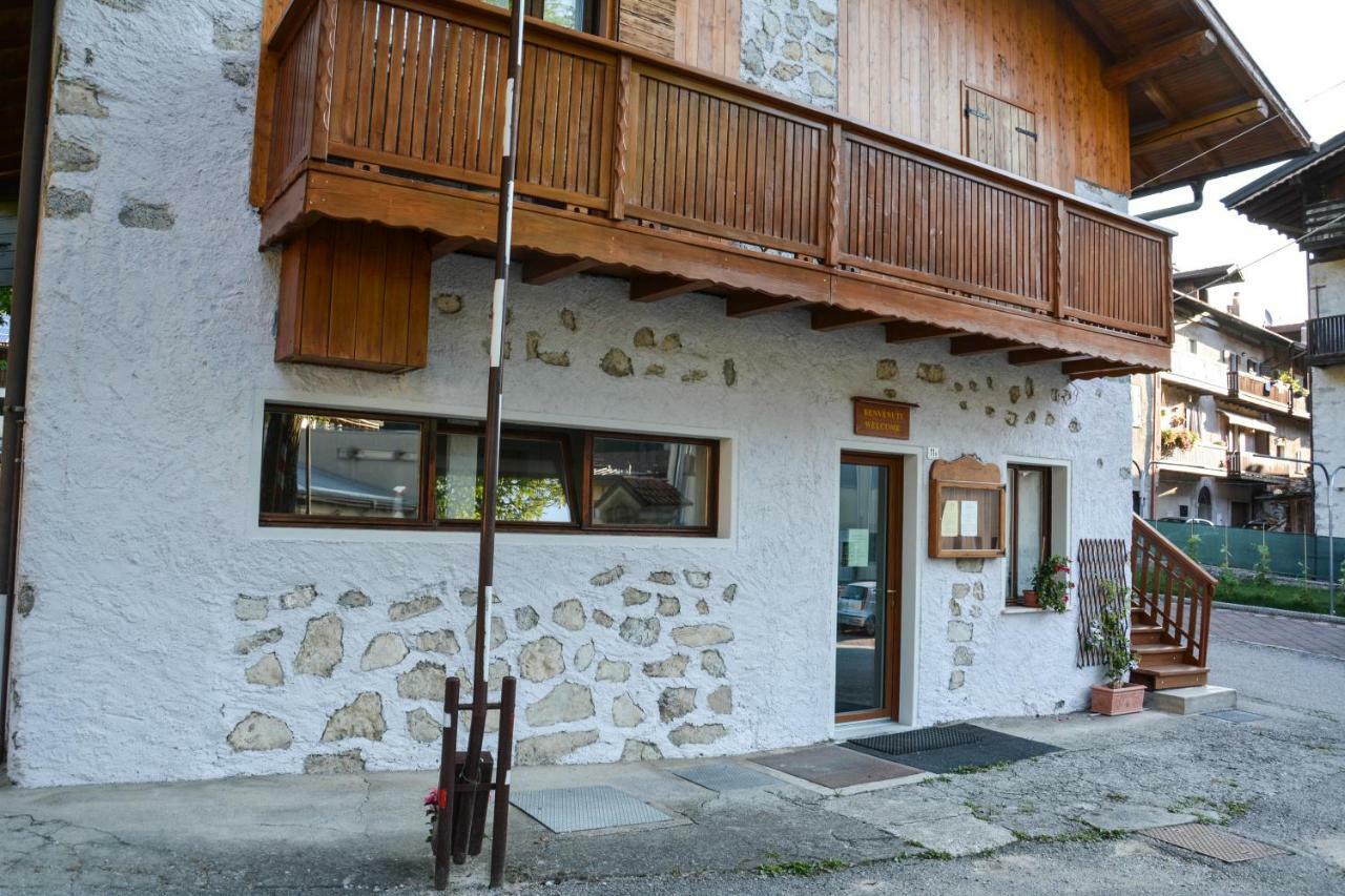 Albergo Casavecchia Tiarno di Sopra Εξωτερικό φωτογραφία