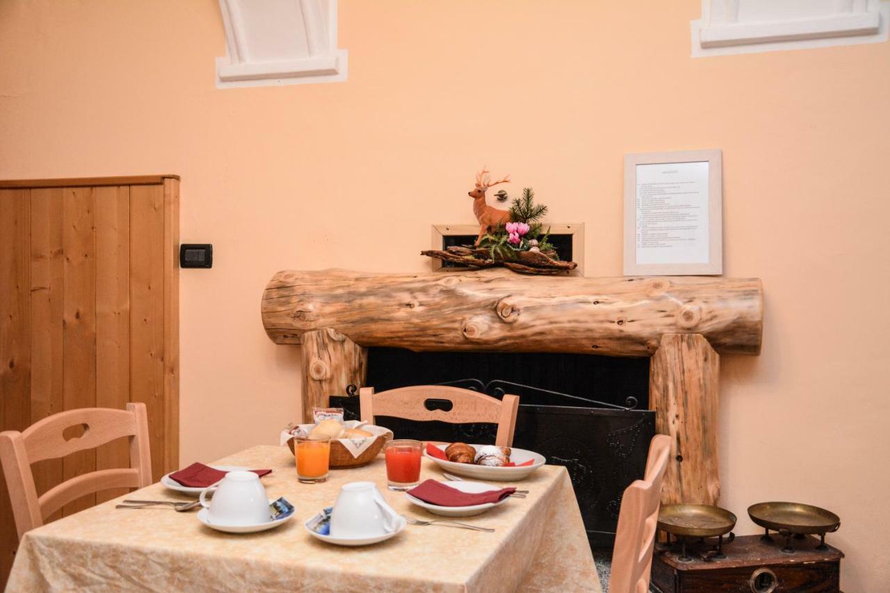 Albergo Casavecchia Tiarno di Sopra Εξωτερικό φωτογραφία
