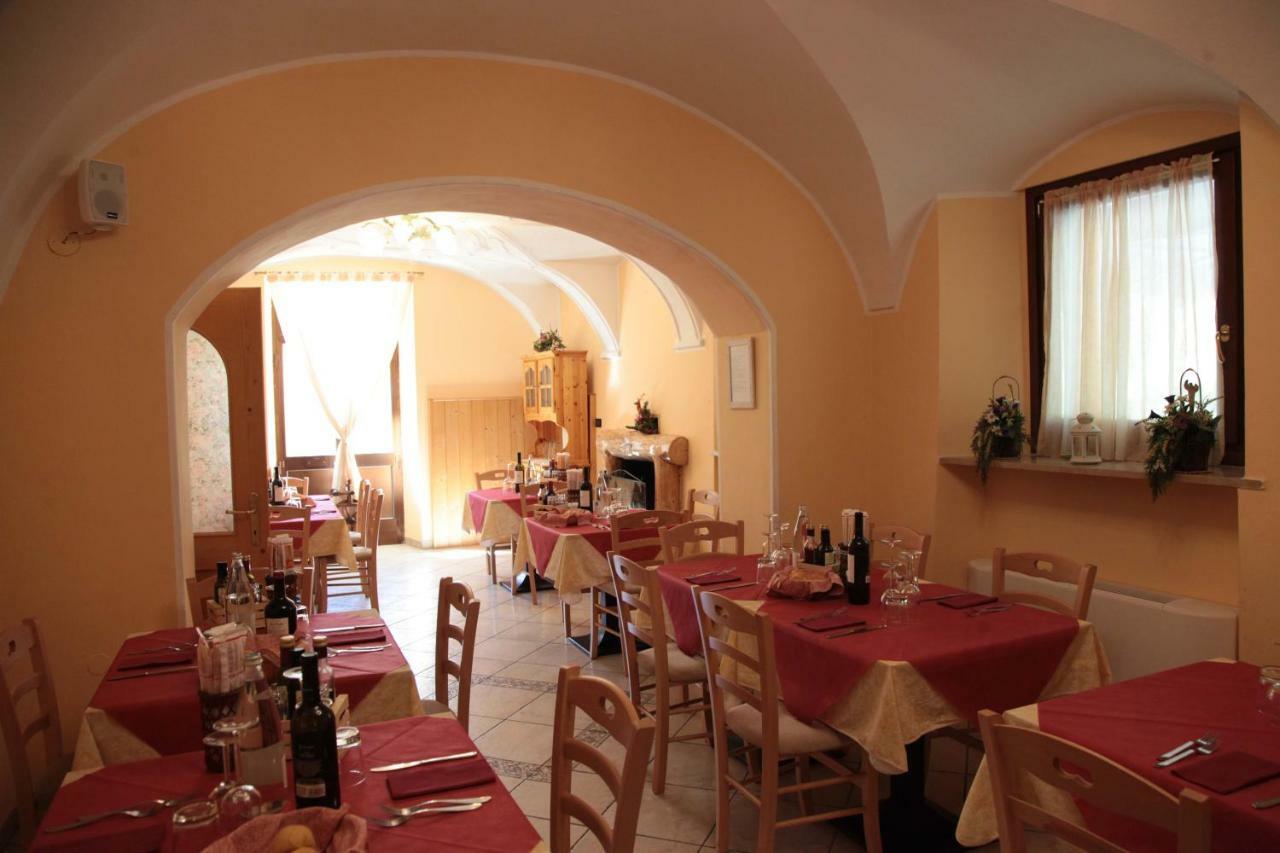 Albergo Casavecchia Tiarno di Sopra Εξωτερικό φωτογραφία