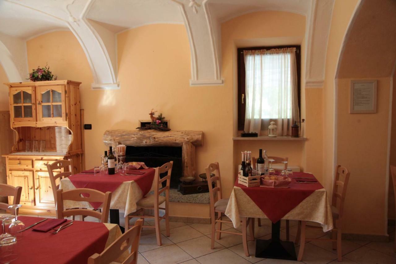 Albergo Casavecchia Tiarno di Sopra Εξωτερικό φωτογραφία