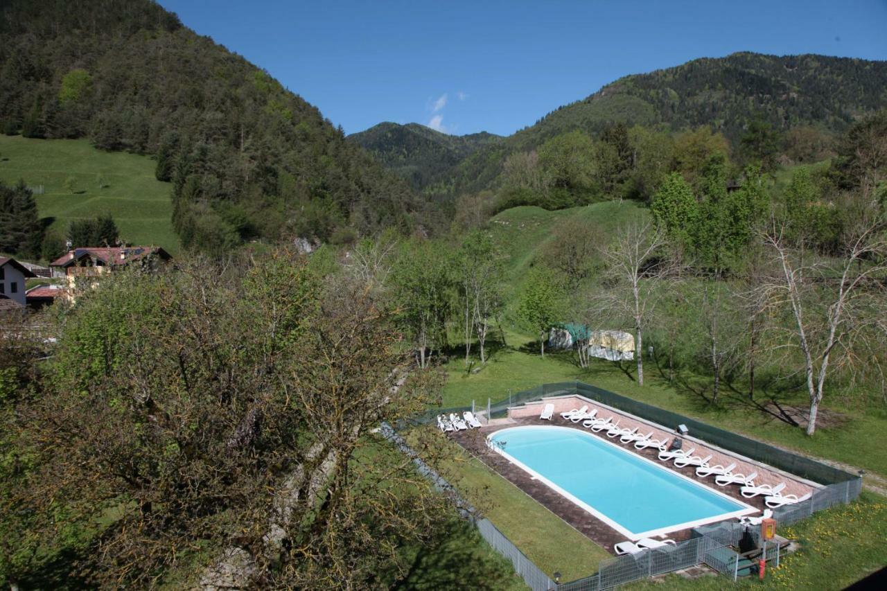 Albergo Casavecchia Tiarno di Sopra Εξωτερικό φωτογραφία
